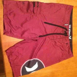 Men's size 34 Hurley board shorts